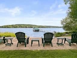 Lakefront Lodge | Sleeps 14 • Near Schuss • Dogs - Image 5