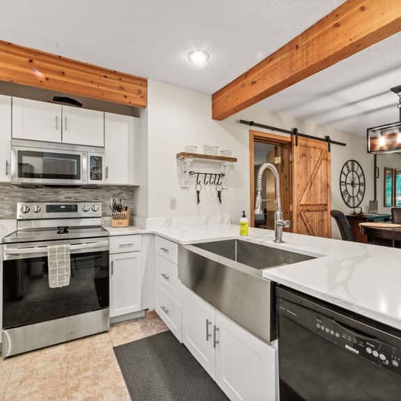 Shanty Creek Main-Level Condo | Golf Views • Near Ski & Torch Lake - Image 1