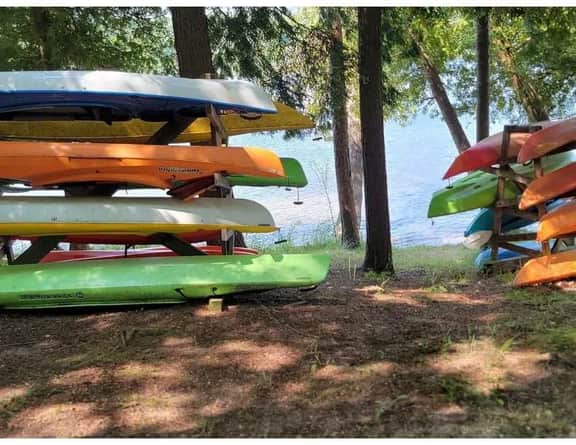 Clam Lake Waterfront Cottage w/ Kayaks - Image 5