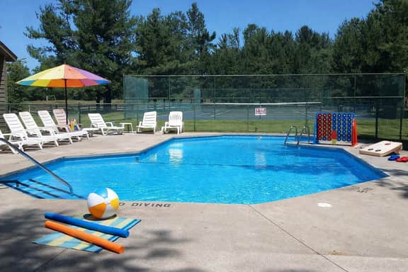 Peaceful, Running creek, pool - Image 2