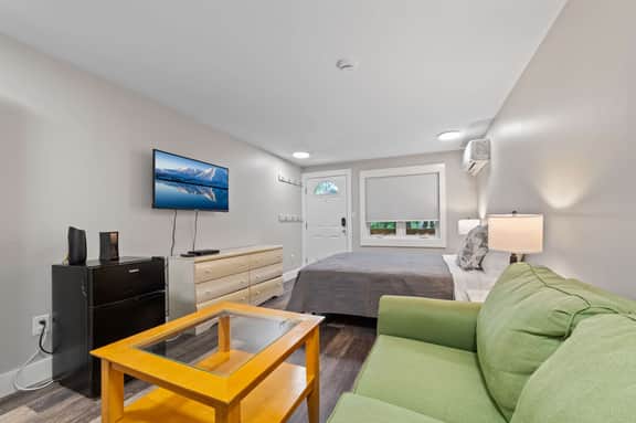 Newly Renovated Ski & Golf Retreat | Schuss Mountain - Image 4