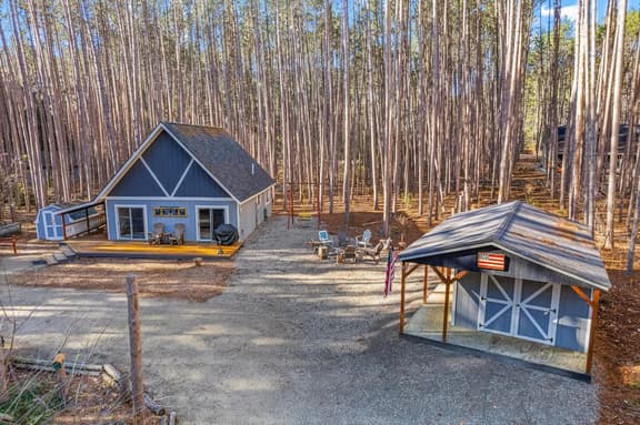 Family Retreat at Shanty Creek Area | Firepit & Fun - Image 1